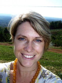 Danielle Grinnen of Deliante Designs 
