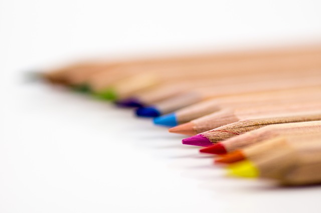 colored-pencils-168391_640-1